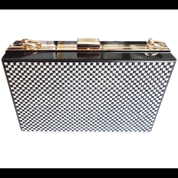 T&J Designs Handbags - LAST🔥Black and silver crystal Hard-Case Clutch